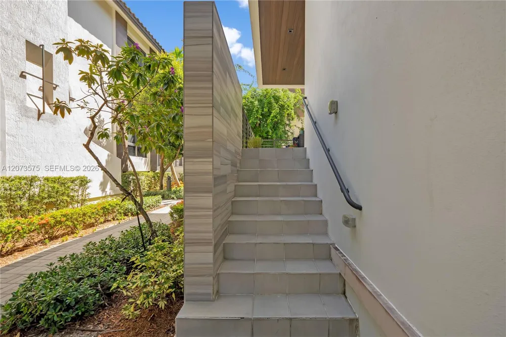 8267 NW 48th St Doral, FL 33166