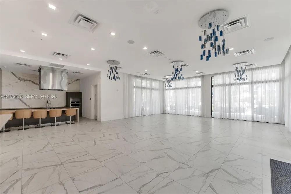 8267 NW 48th St Doral, FL 33166
