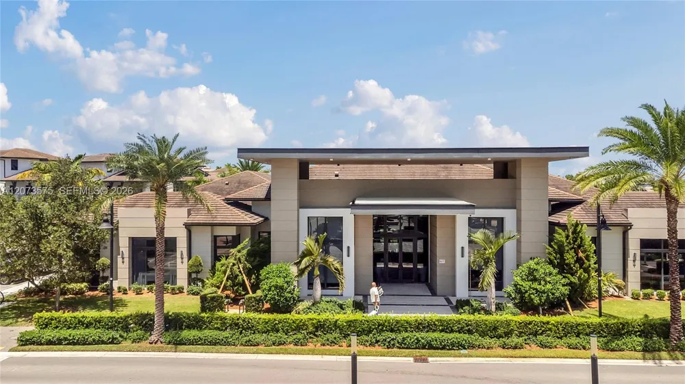 8267 NW 48th St Doral, FL 33166