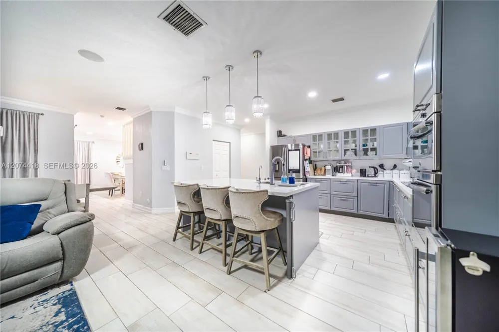 15792 SW 24th St Miramar, FL 33027