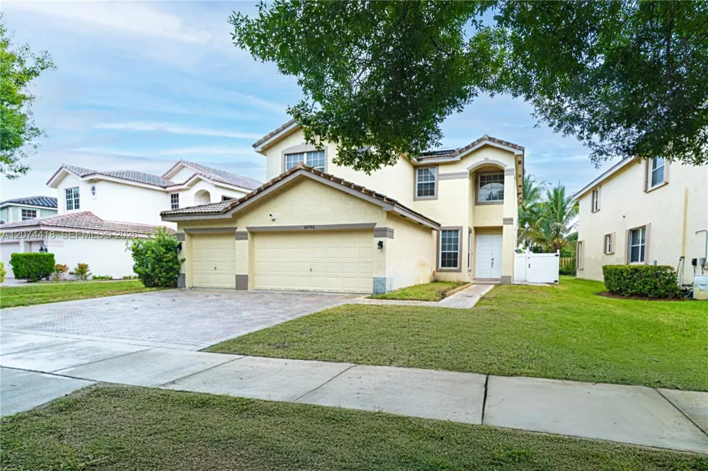 15792 SW 24th St Miramar, FL 33027