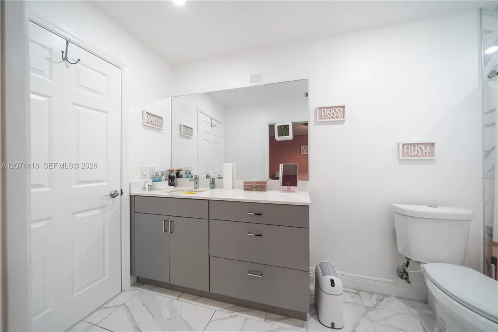 15792 SW 24th St Miramar, FL 33027