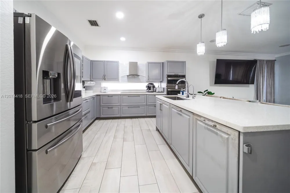15792 SW 24th St Miramar, FL 33027
