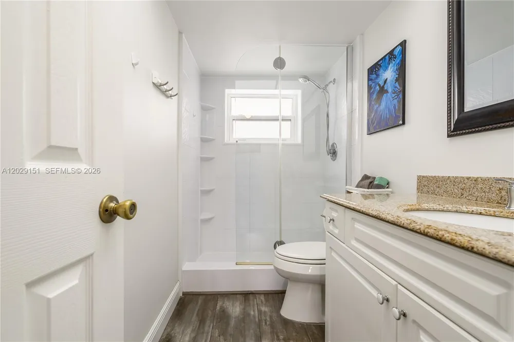 9340 Sunrise Lakes Blvd #209 Sunrise, FL 33322