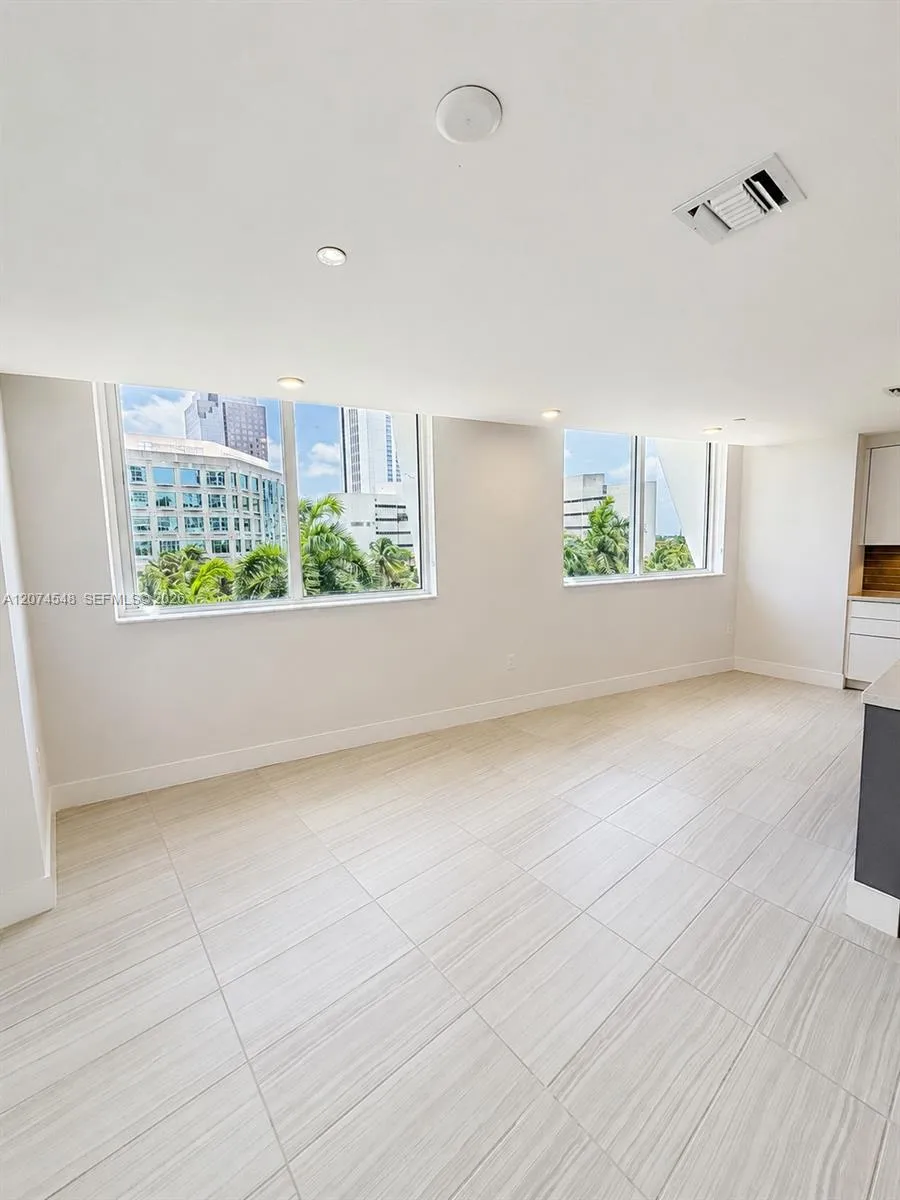 215 New River Dr E #310 Fort Lauderdale, FL 33301