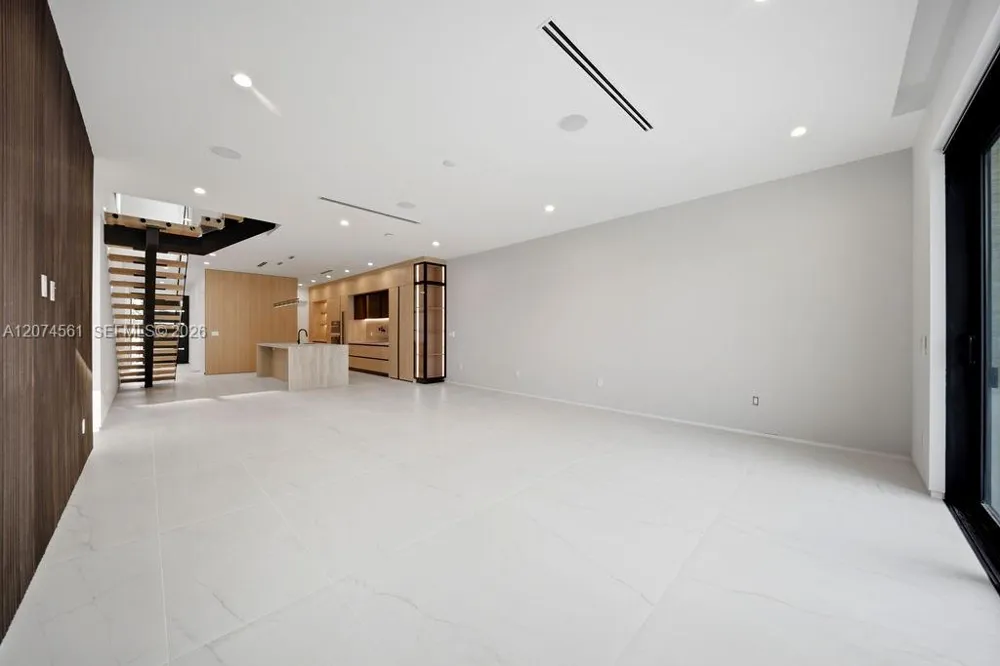 1334 NE 16 Ter Fort Lauderdale, FL 33304