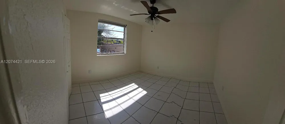 652 NW 3rd St #304 Miami, FL 33128