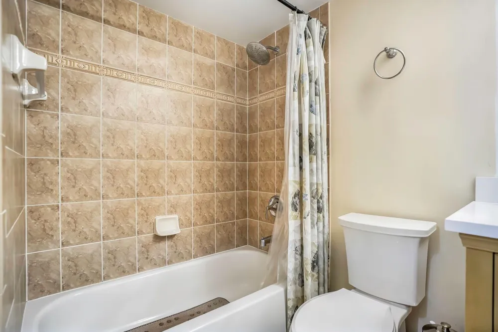 609 E SHERIDAN STREET #208 Dania Beach, FL 33004