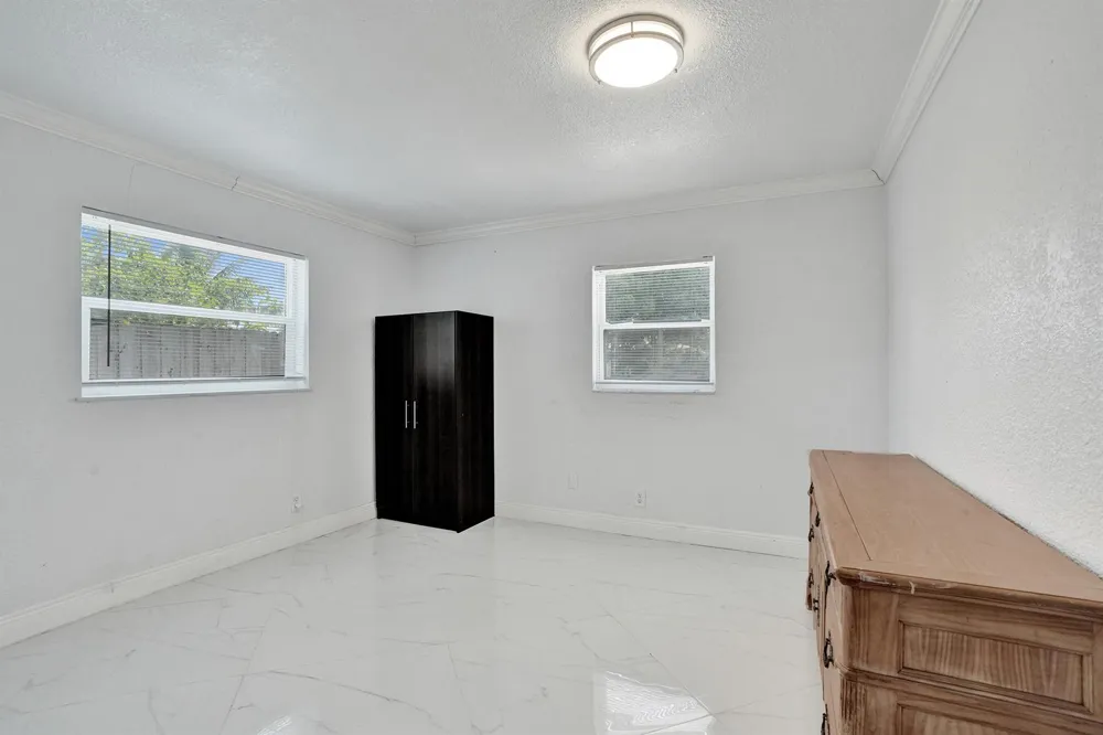 855 NW 80TH TERRACE Margate, FL 33063