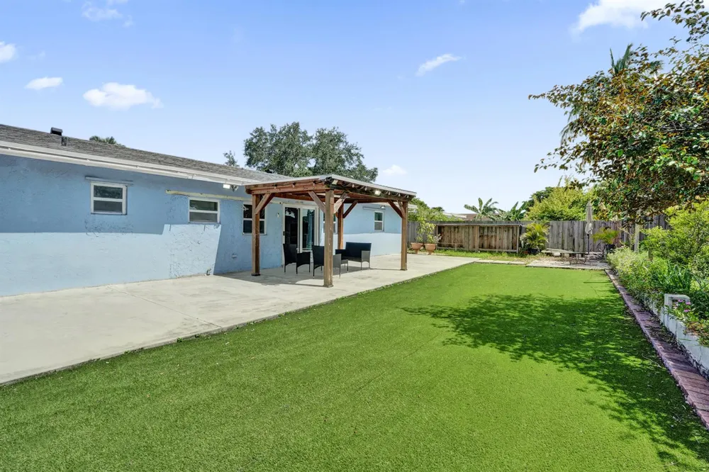 855 NW 80TH TERRACE Margate, FL 33063