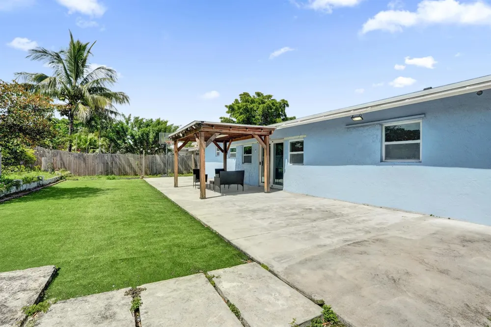 855 NW 80TH TERRACE Margate, FL 33063
