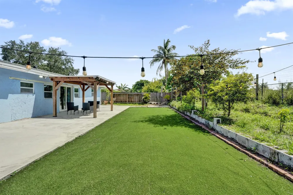 855 NW 80TH TERRACE Margate, FL 33063