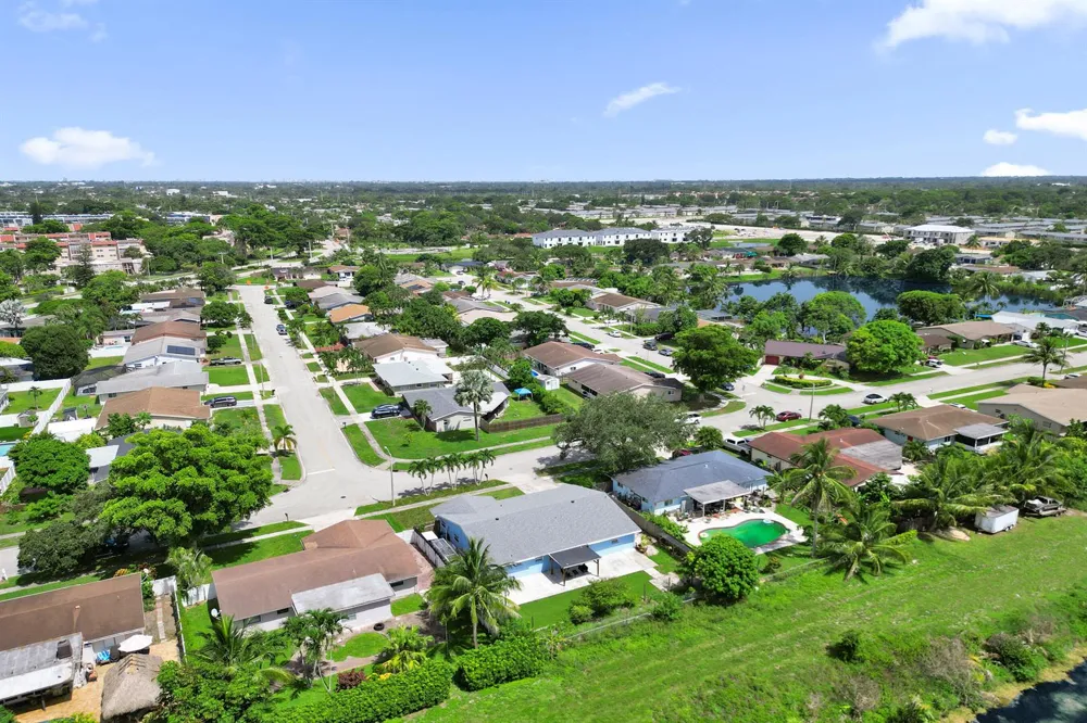 855 NW 80TH TERRACE Margate, FL 33063