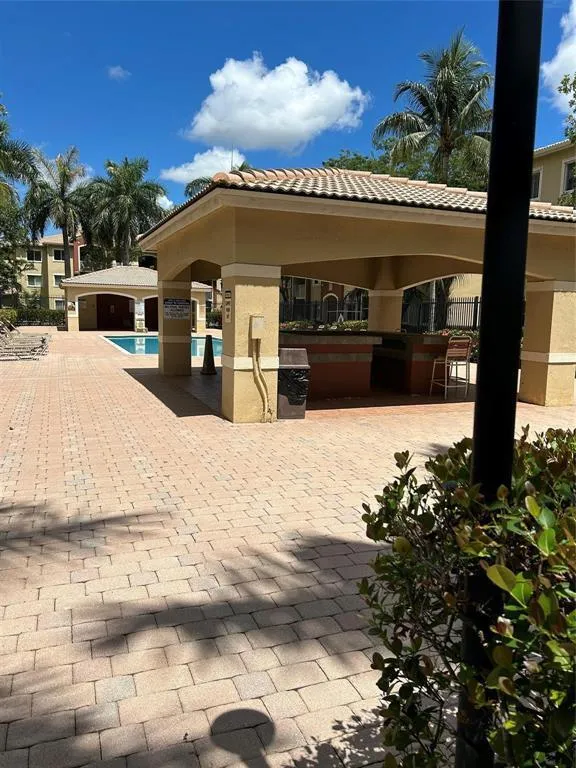 7085 NOVA DRIVE #113 Davie, FL 33317