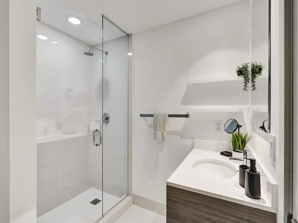 121 NE 34TH STREET #1210 Miami, FL 33137