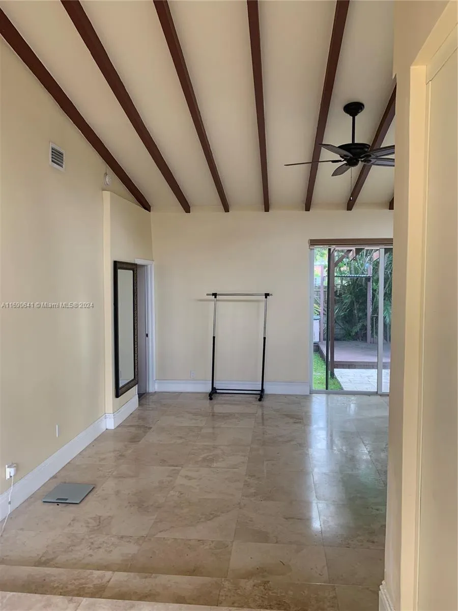 310 191st Ter Sunny Isles Beach, FL 33160
