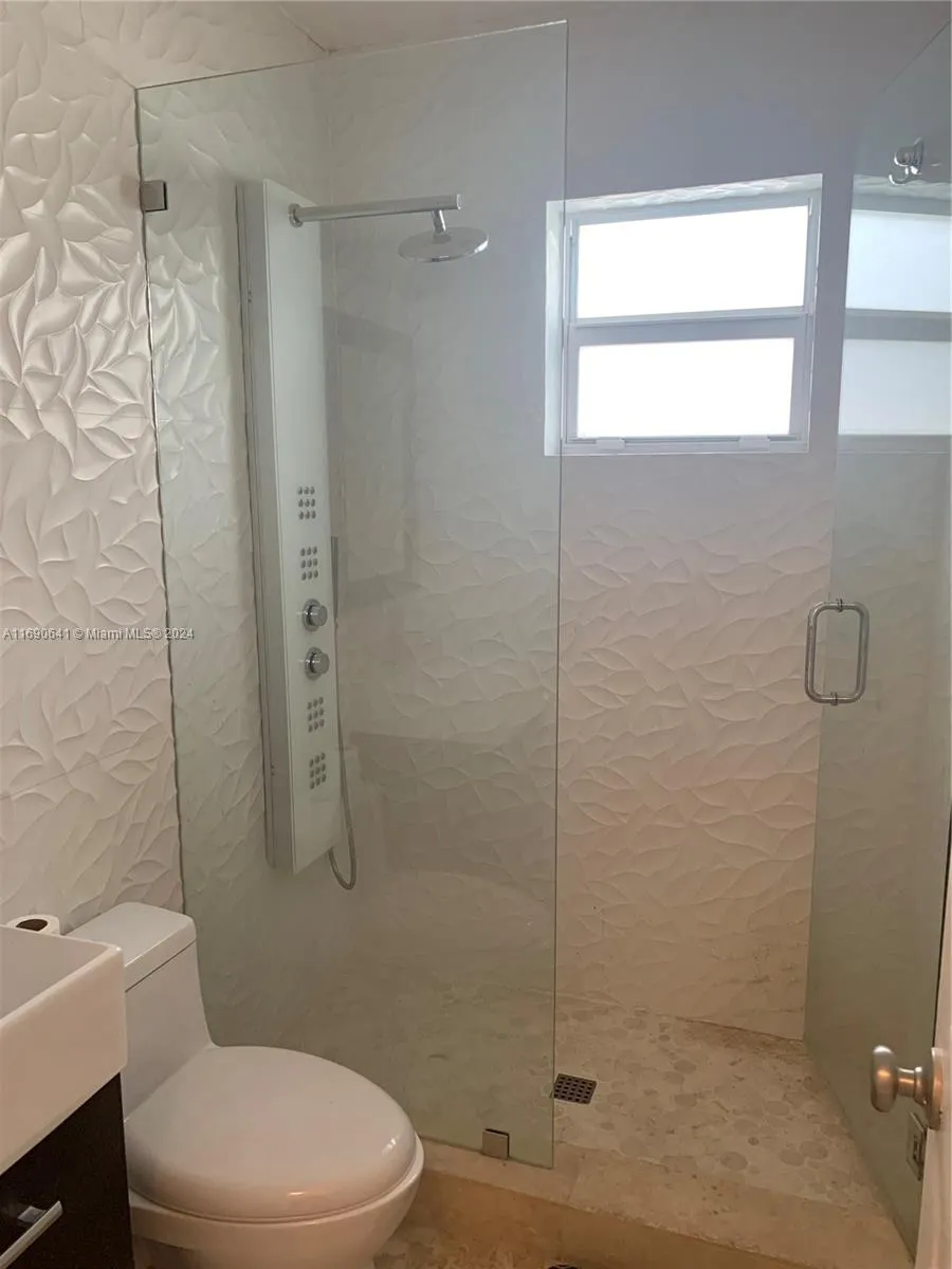 310 191st Ter Sunny Isles Beach, FL 33160