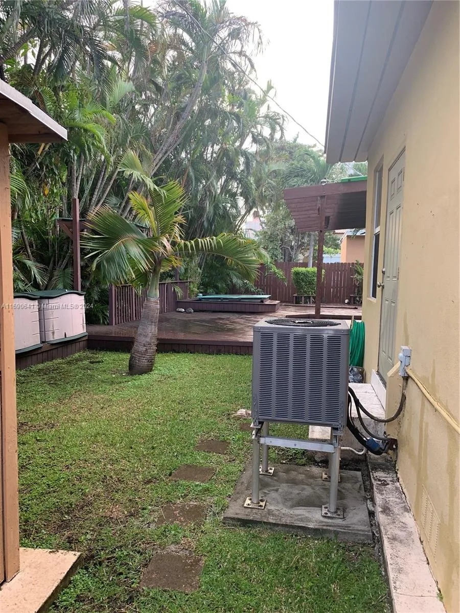310 191st Ter Sunny Isles Beach, FL 33160