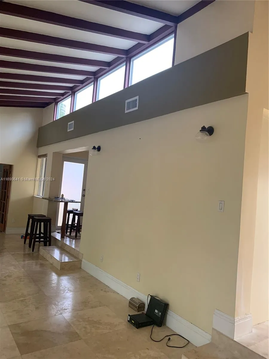 310 191st Ter Sunny Isles Beach, FL 33160