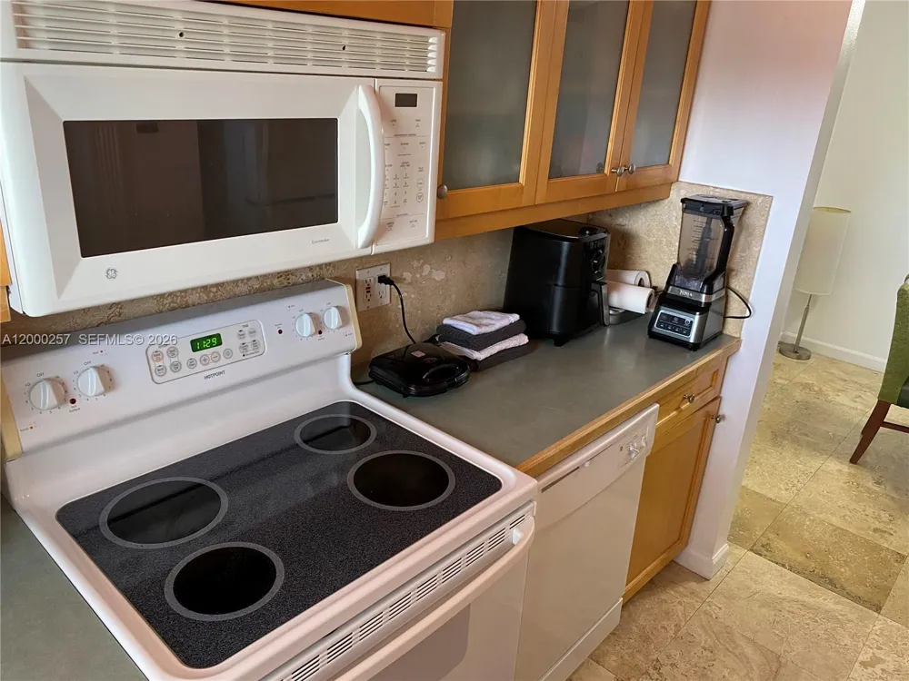 250 Layne Blvd #110 Hallandale Beach, FL 33009