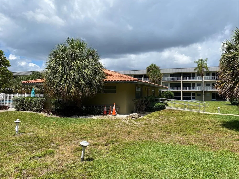 250 Layne Blvd #110 Hallandale Beach, FL 33009