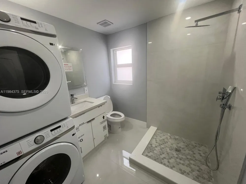 361 NW 16th St Pompano Beach, FL 33060