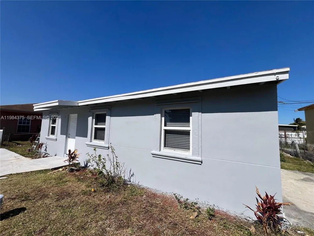 361 NW 16th St Pompano Beach, FL 33060