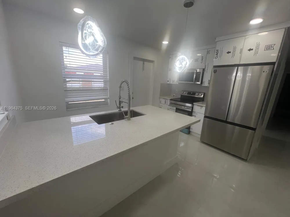 361 NW 16th St Pompano Beach, FL 33060