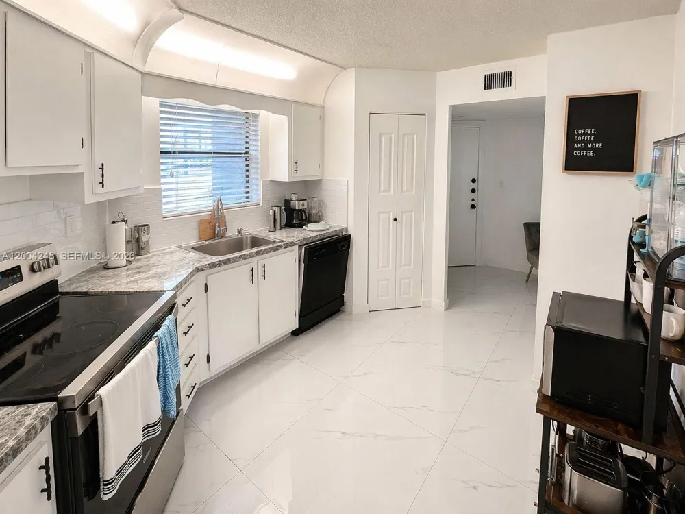 6555 W Broward Blvd #111 Plantation, FL 33317