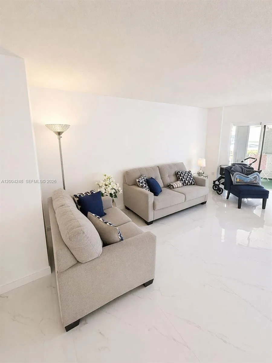 6555 W Broward Blvd #111 Plantation, FL 33317