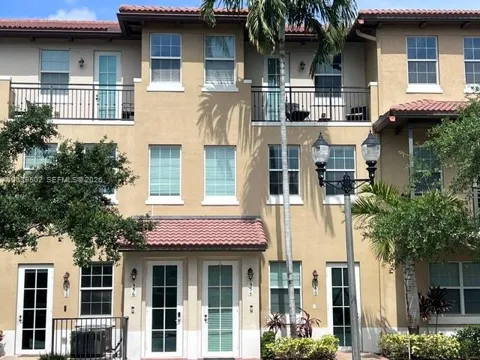 954 SW 147th Ave #2610