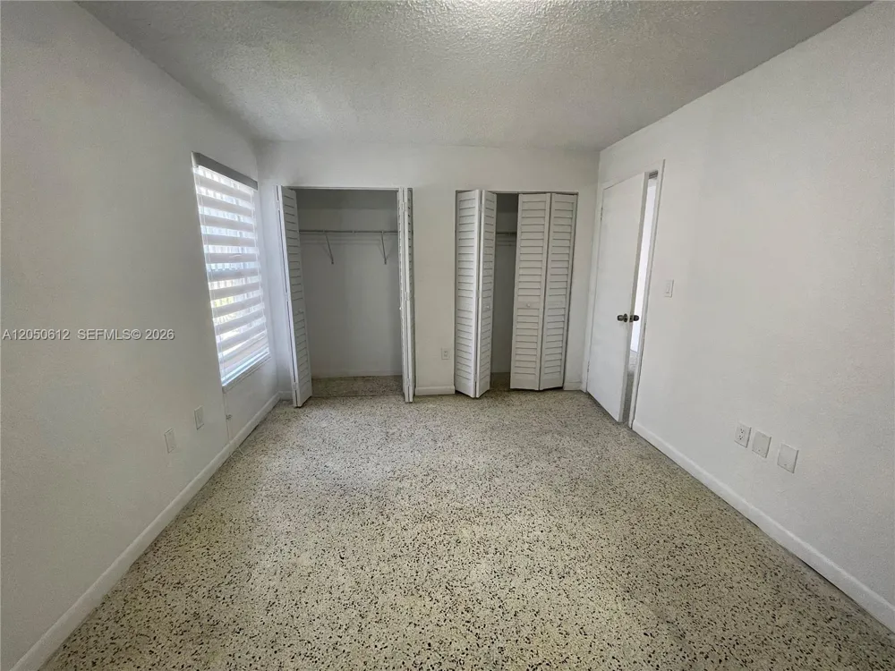 142 SW 18th Ave #19 Miami, FL 33135