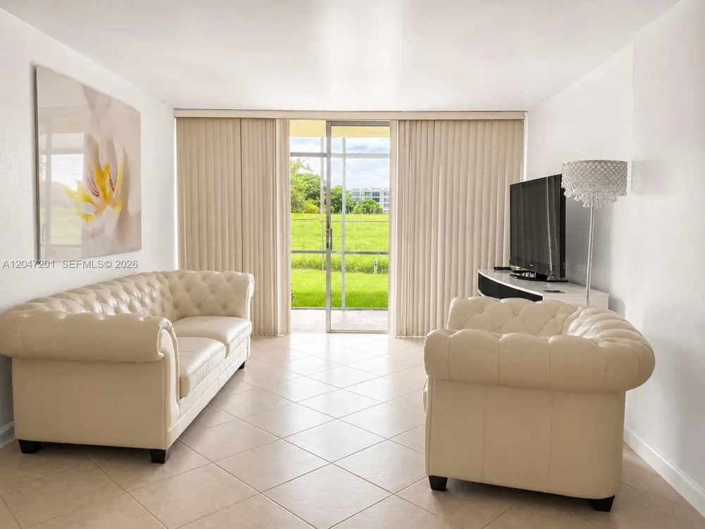 8870 Fontainebleau Blvd #106 Miami, FL 33172