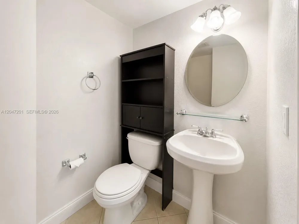 8870 Fontainebleau Blvd #106 Miami, FL 33172