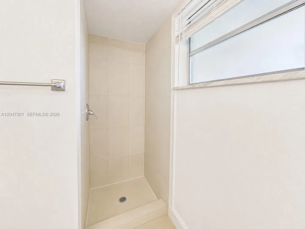 8870 Fontainebleau Blvd #106 Miami, FL 33172