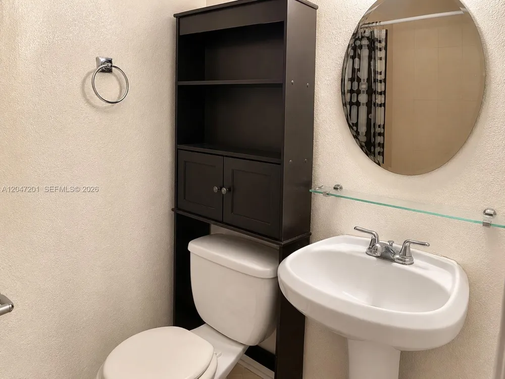 8870 Fontainebleau Blvd #106 Miami, FL 33172