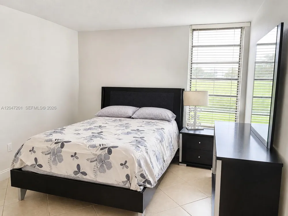 8870 Fontainebleau Blvd #106 Miami, FL 33172