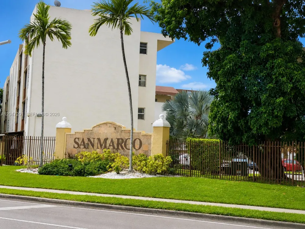 8870 Fontainebleau Blvd #106 Miami, FL 33172