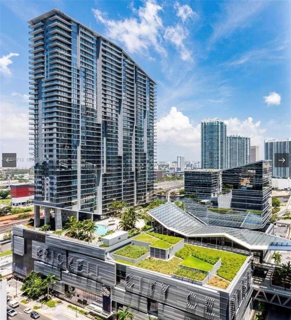 88 SW 7th St #2902 Miami, FL 33130