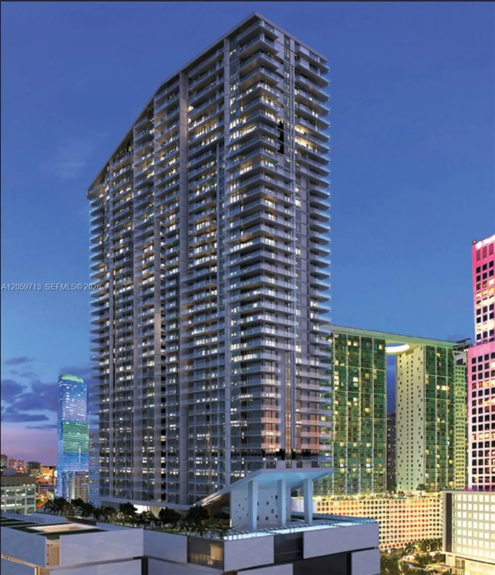 88 SW 7th St #2902 Miami, FL 33130
