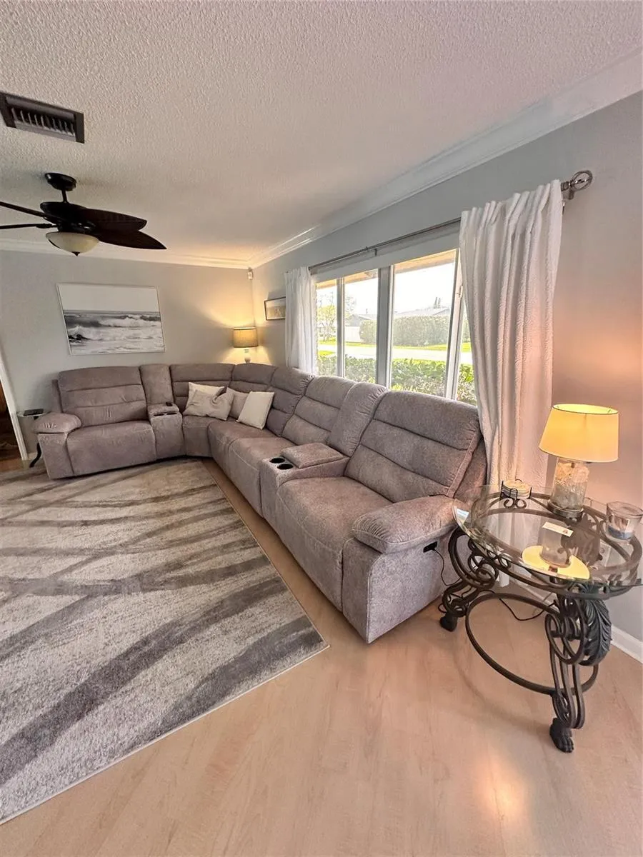 1098 NW 15TH AVENUE Boca Raton, FL 33486