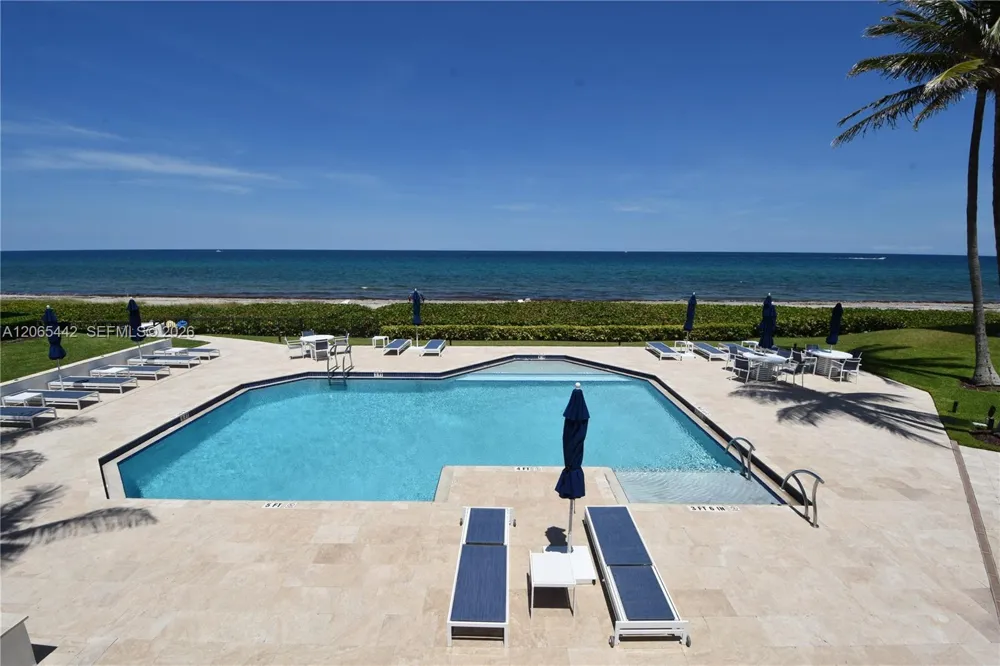 2565 S Ocean Blvd #112N Highland Beach, FL 33487