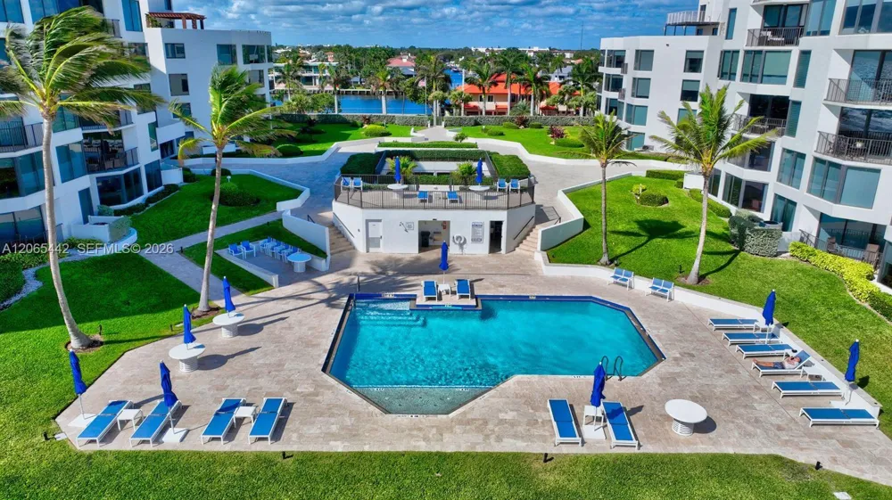 2565 S Ocean Blvd #112N Highland Beach, FL 33487