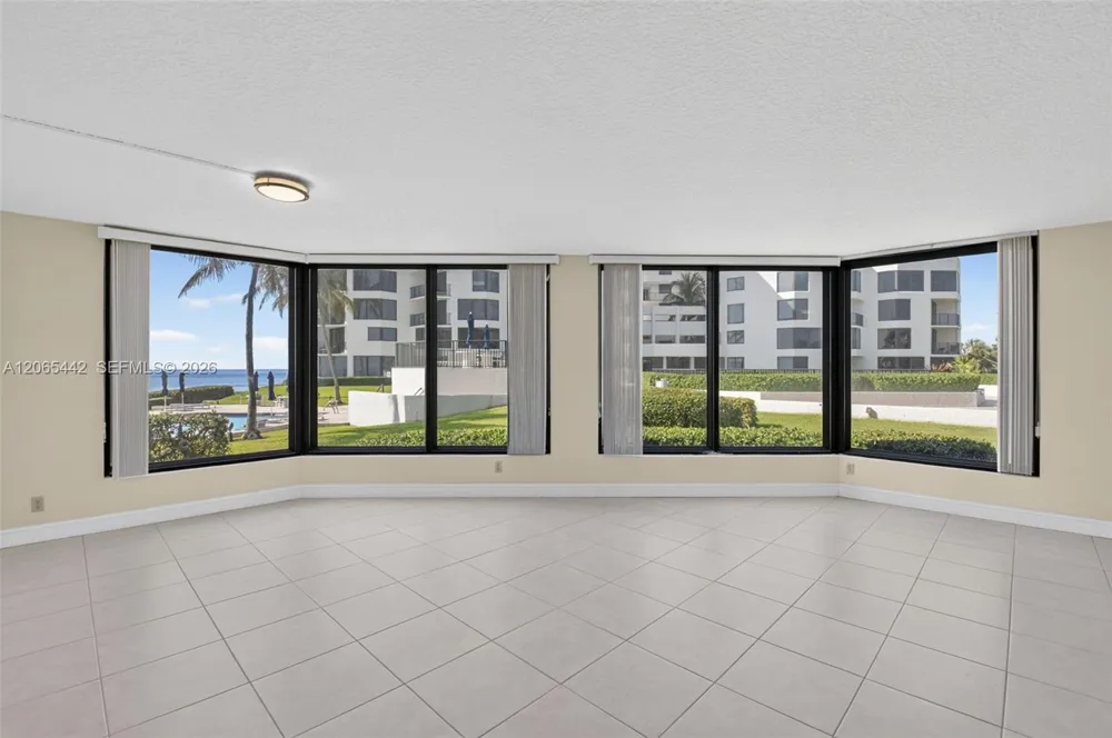 2565 S Ocean Blvd #112N Highland Beach, FL 33487