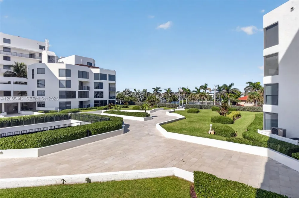 2565 S Ocean Blvd #112N Highland Beach, FL 33487