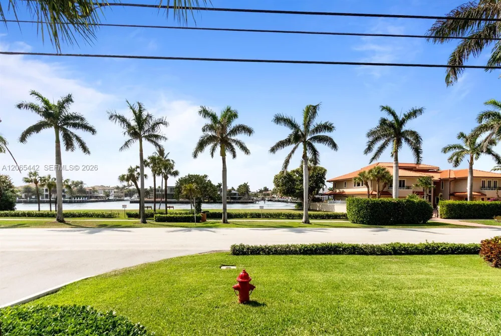 2565 S Ocean Blvd #112N Highland Beach, FL 33487