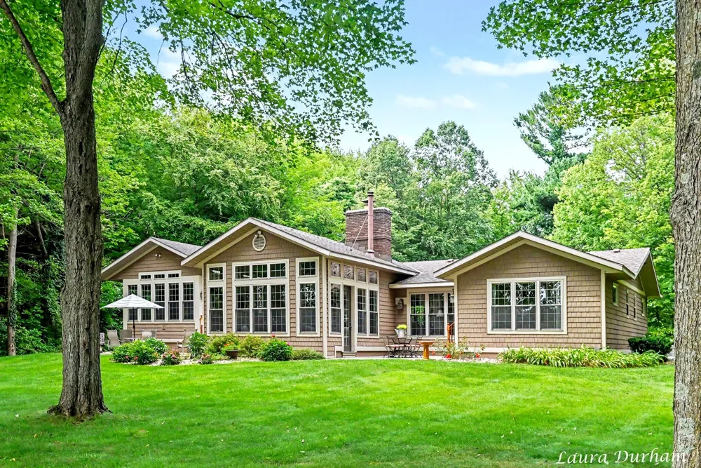 3636 Vienna Stras Street Laketown Township, MI 49423