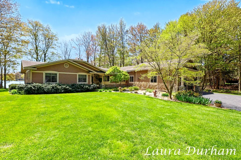 3636 Vienna Stras Street Laketown Township, MI 49423