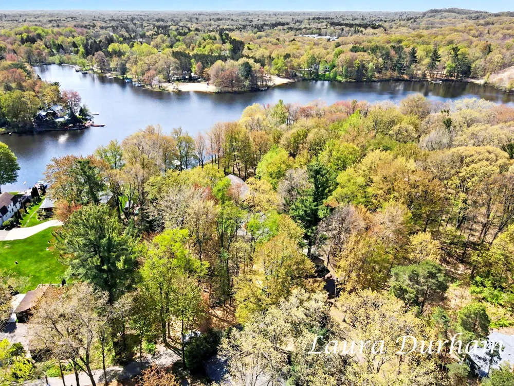 3636 Vienna Stras Street Laketown Township, MI 49423