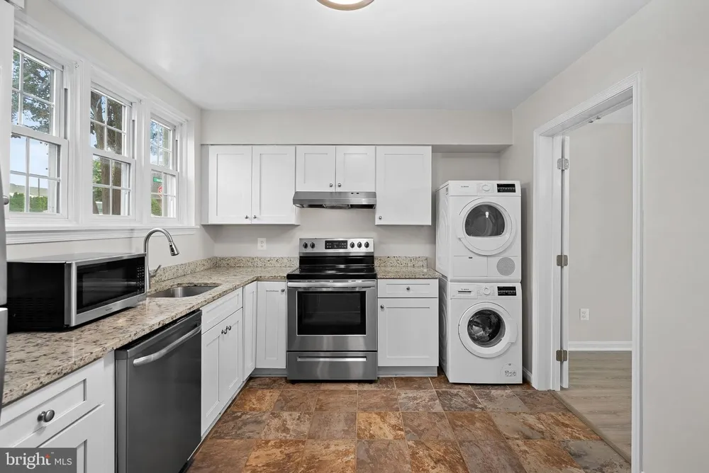 14409 TURIN LANE Centreville, VA 20121
